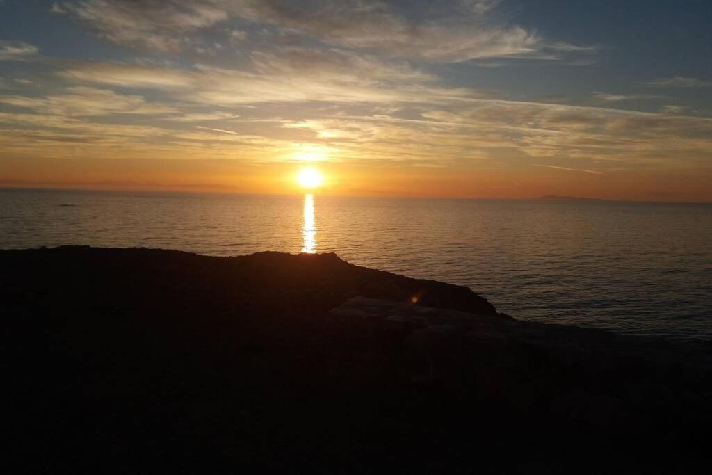 Cosy Guest House With Private Yard Saronida Esterno foto