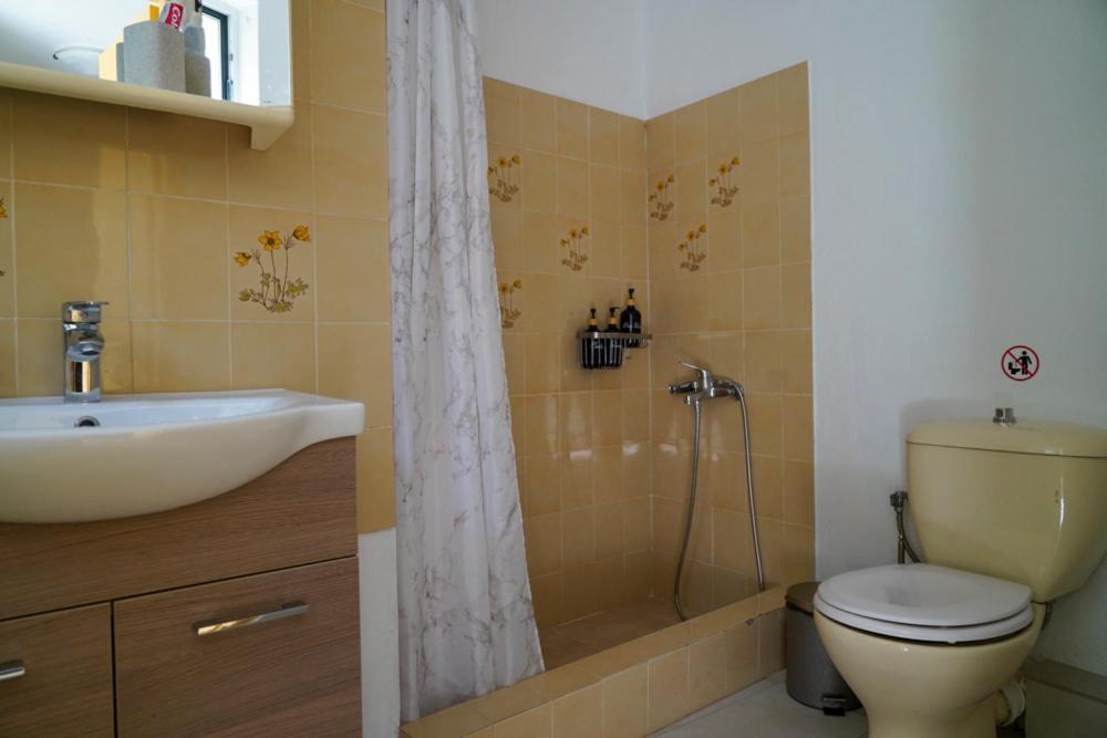 Cosy Guest House With Private Yard Saronida Esterno foto